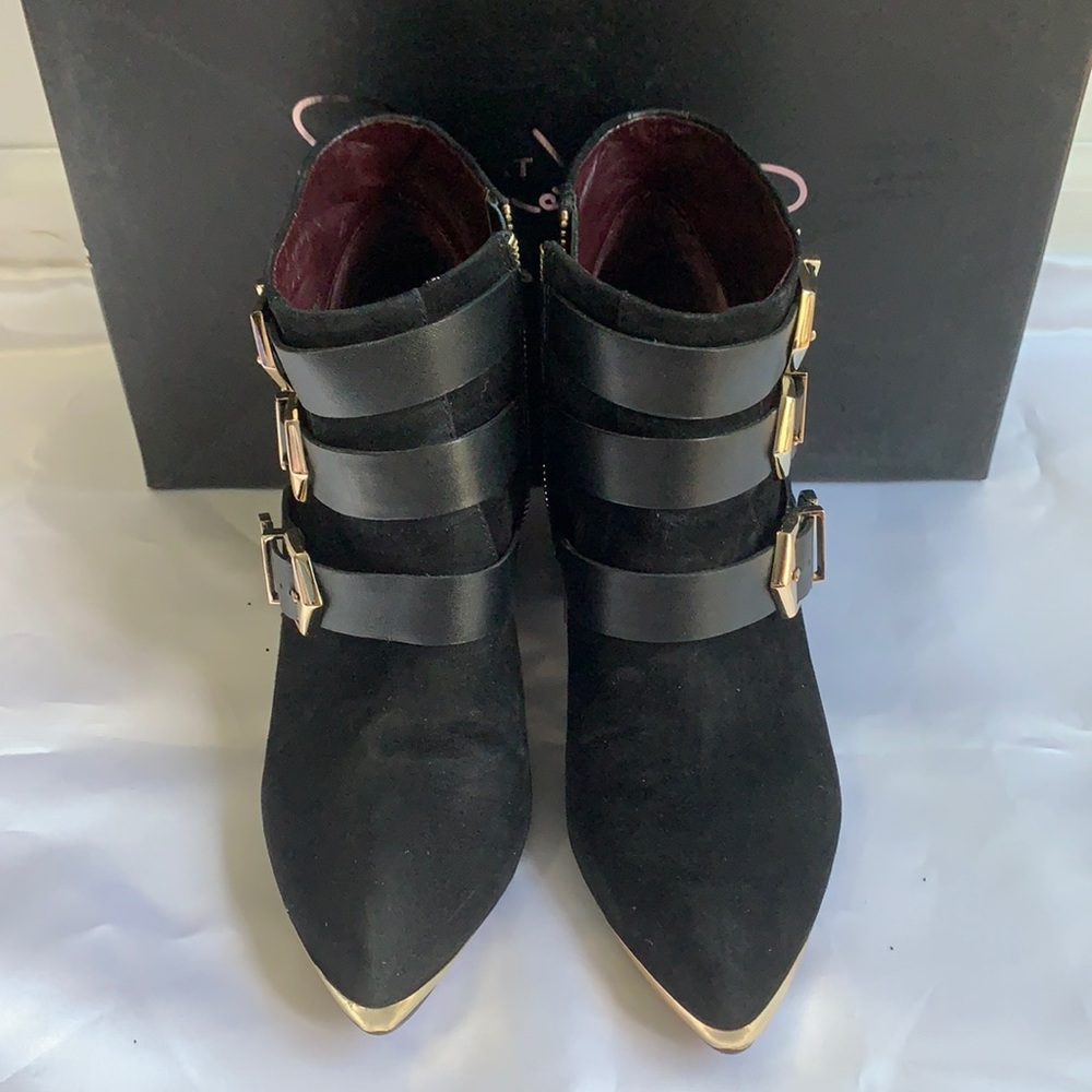 Women ankle boots